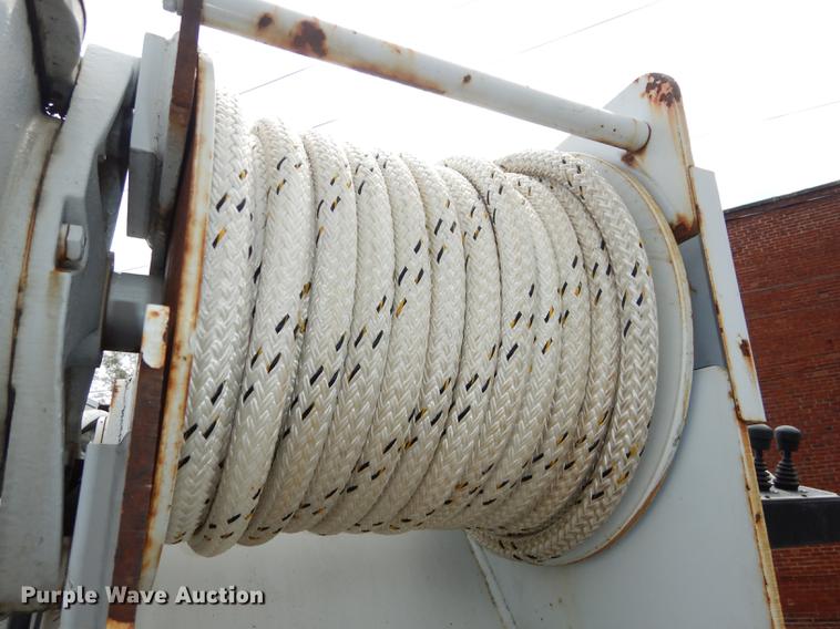 image for item DB8309 1999 Ford F800 digger derrick truck