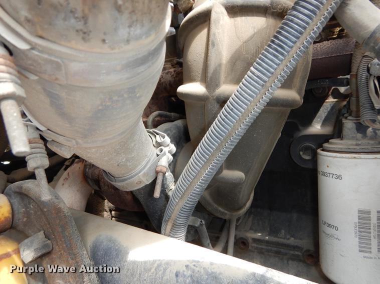 image for item DB8309 1999 Ford F800 digger derrick truck