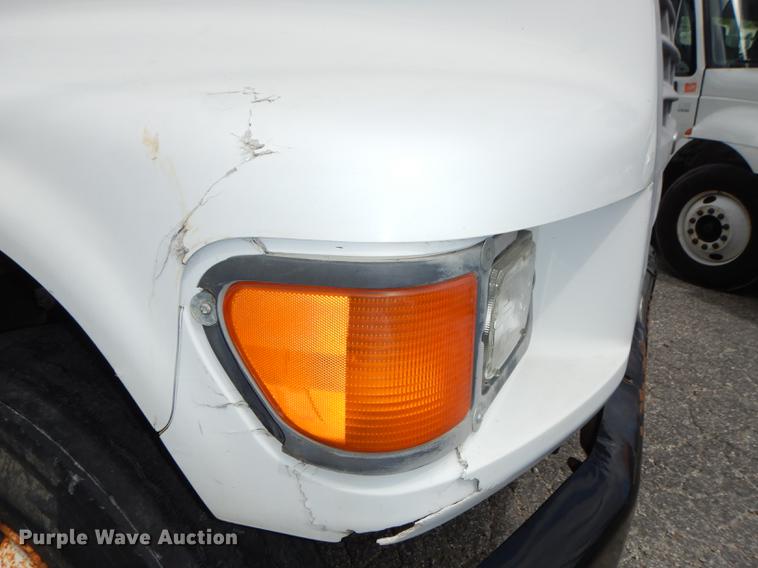 image for item DB8309 1999 Ford F800 digger derrick truck