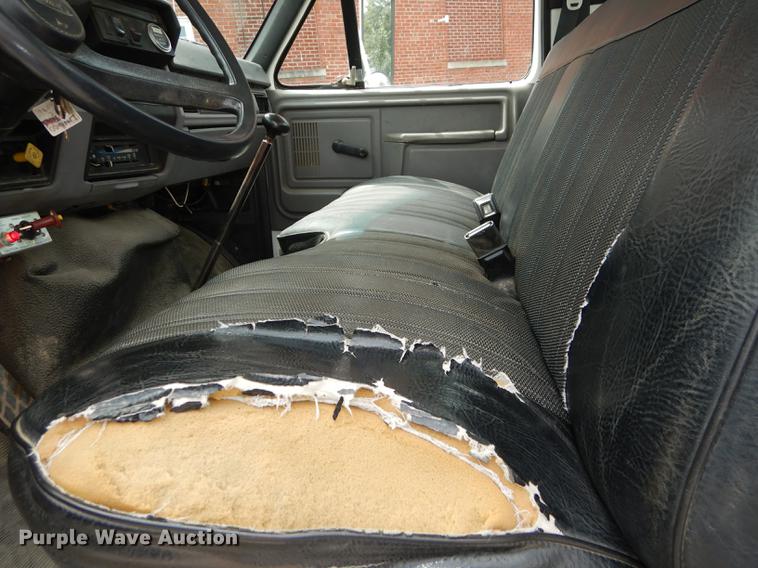 image for item DB8309 1999 Ford F800 digger derrick truck