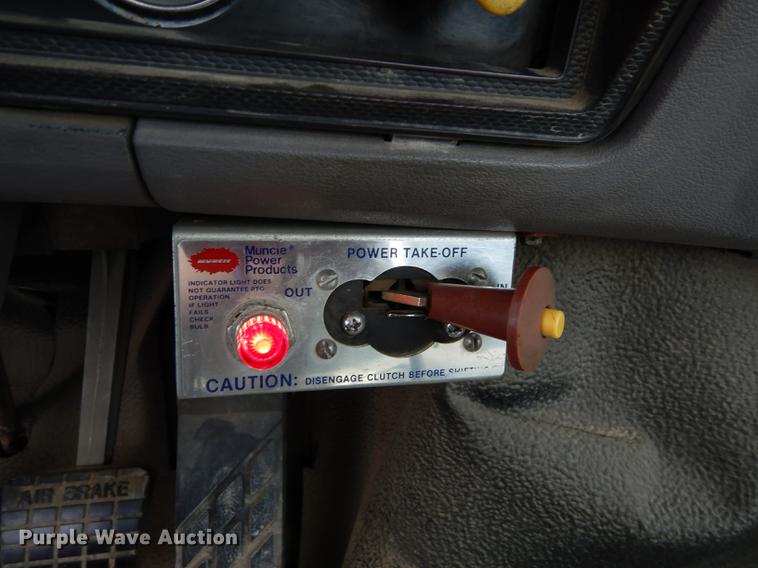 image for item DB8309 1999 Ford F800 digger derrick truck