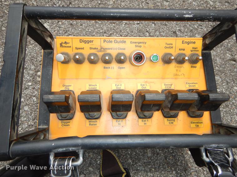 image for item DB8309 1999 Ford F800 digger derrick truck