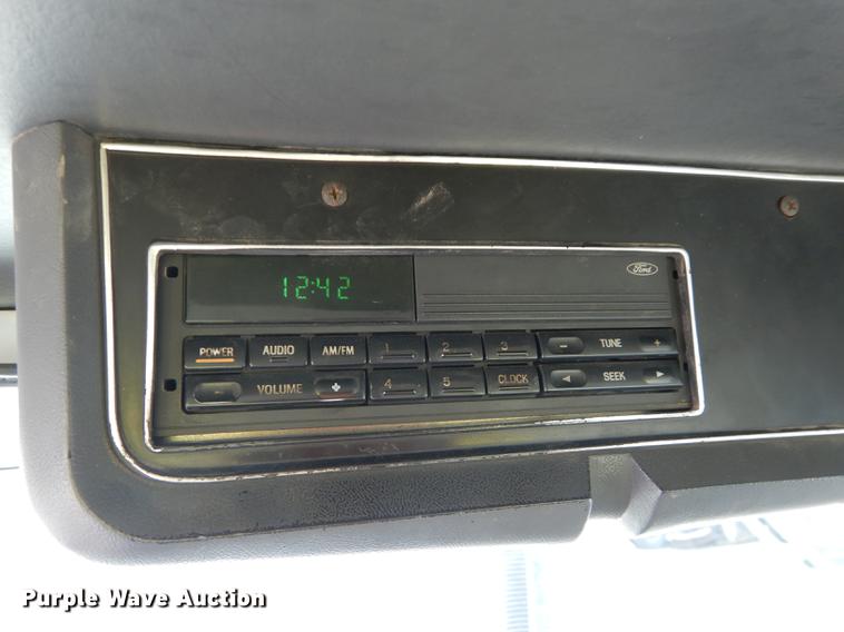 image for item DB8314 1996 Ford LN8000 vacuum truck