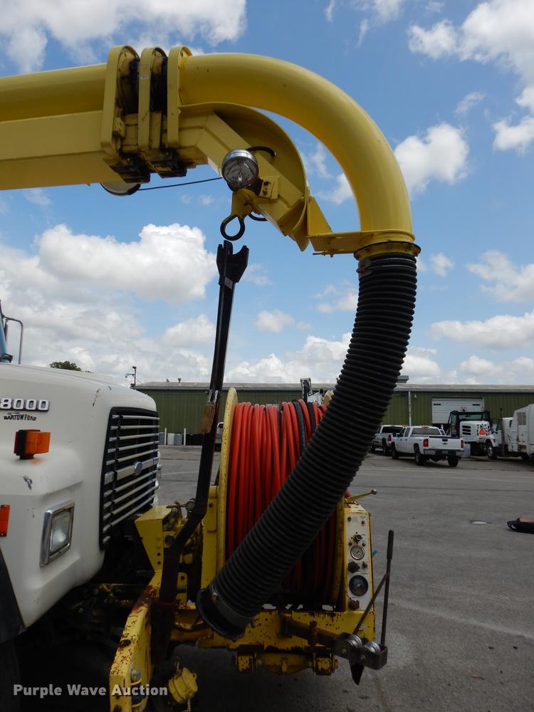image for item DB8314 1996 Ford LN8000 vacuum truck