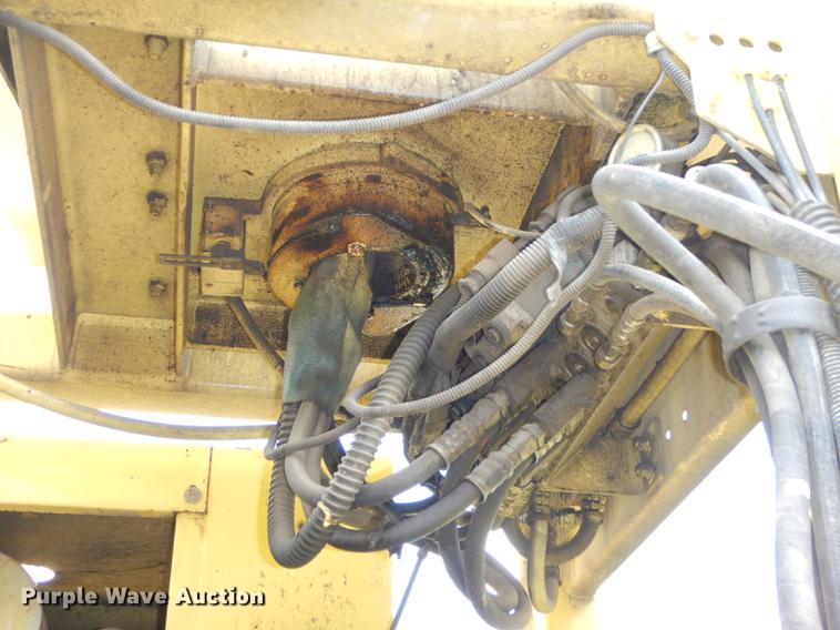 image for item DB8314 1996 Ford LN8000 vacuum truck