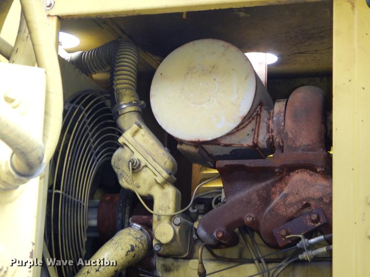 image for item DB8314 1996 Ford LN8000 vacuum truck