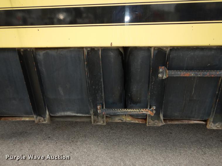 image for item DB8314 1996 Ford LN8000 vacuum truck