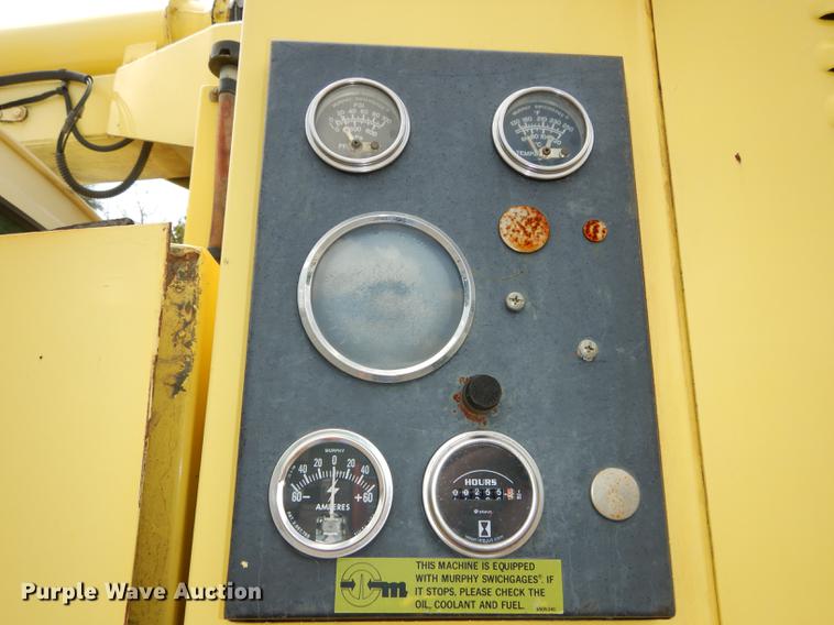 image for item DB8314 1996 Ford LN8000 vacuum truck