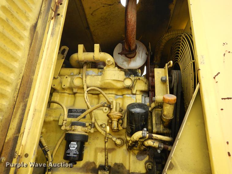 image for item DB8314 1996 Ford LN8000 vacuum truck