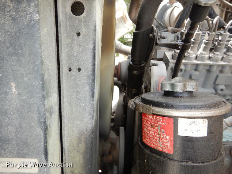 image for item DB8314 1996 Ford LN8000 vacuum truck