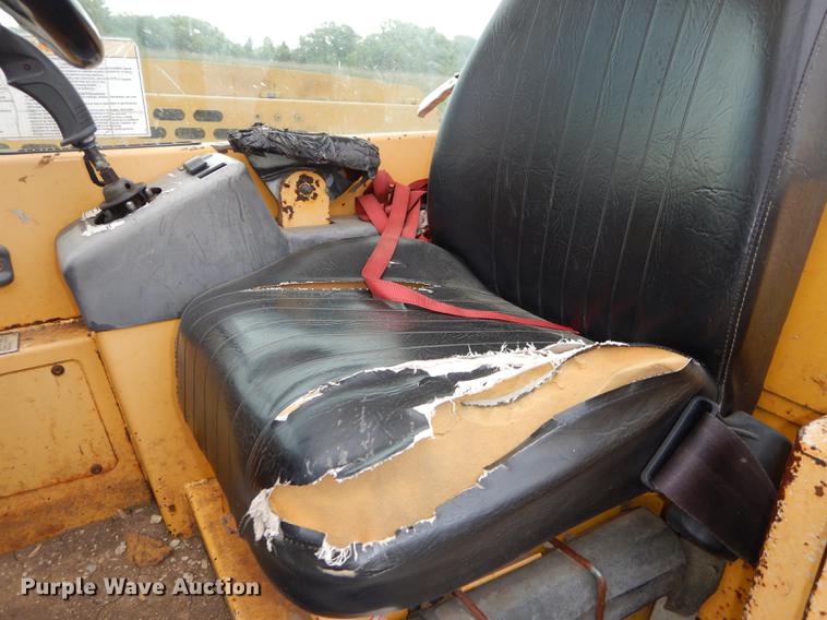 image for item DB8317 Gehl DL8H-44 telehandler