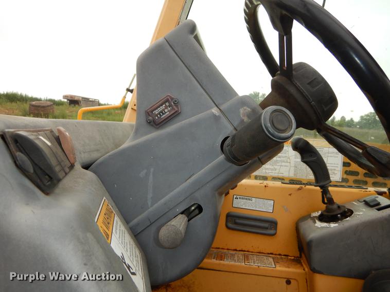 image for item DB8317 Gehl DL8H-44 telehandler