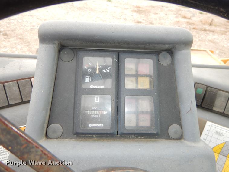 image for item DB8317 Gehl DL8H-44 telehandler