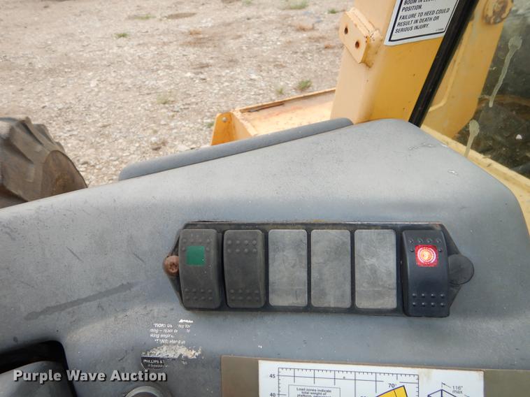 image for item DB8317 Gehl DL8H-44 telehandler