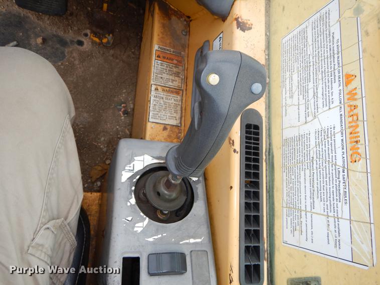 image for item DB8317 Gehl DL8H-44 telehandler