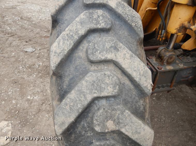 image for item DB8317 Gehl DL8H-44 telehandler