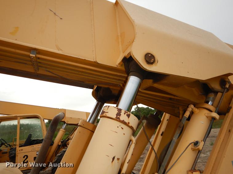image for item DB8317 Gehl DL8H-44 telehandler