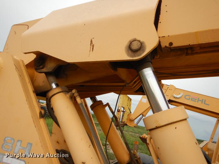 image for item DB8317 Gehl DL8H-44 telehandler