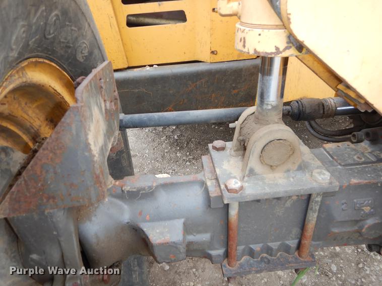 image for item DB8317 Gehl DL8H-44 telehandler