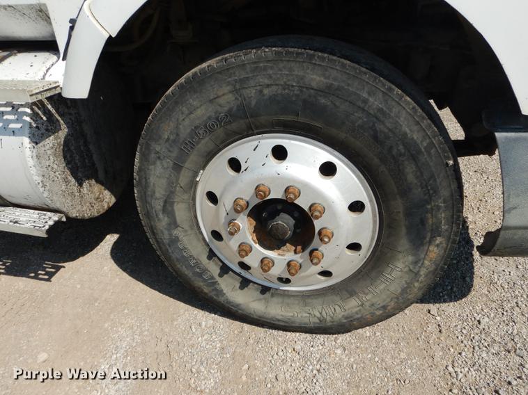 image for item DB8321 1993 International Eagle 9400 dump truck