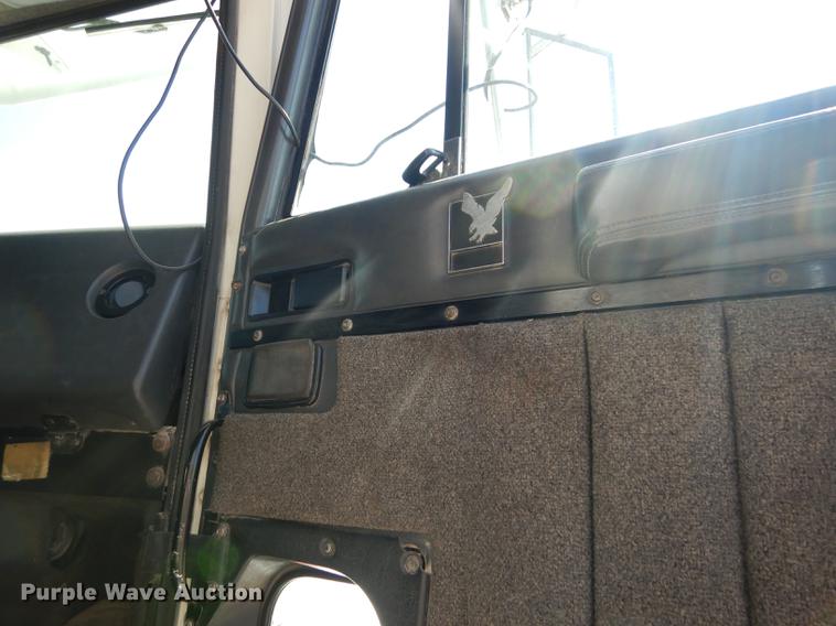 image for item DB8321 1993 International Eagle 9400 dump truck