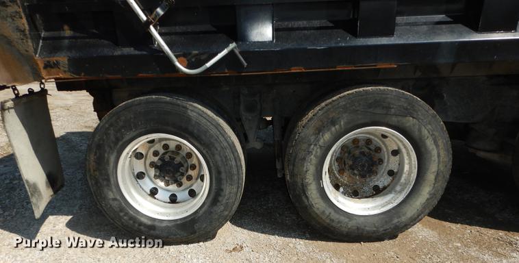 image for item DB8321 1993 International Eagle 9400 dump truck