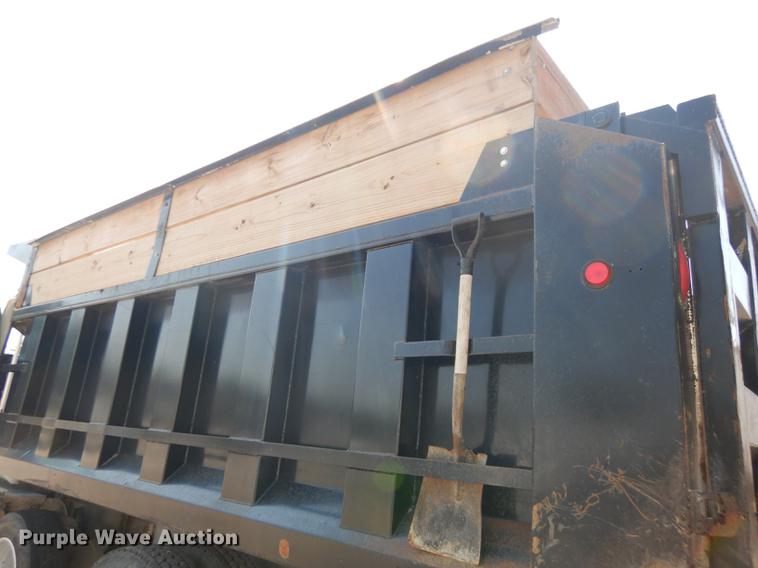 image for item DB8321 1993 International Eagle 9400 dump truck