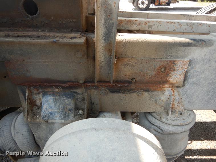 image for item DB8321 1993 International Eagle 9400 dump truck