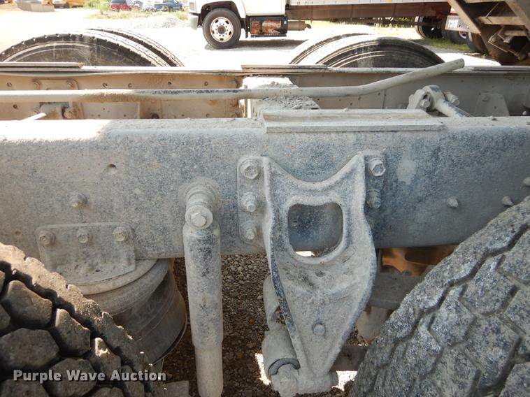 image for item DB8321 1993 International Eagle 9400 dump truck