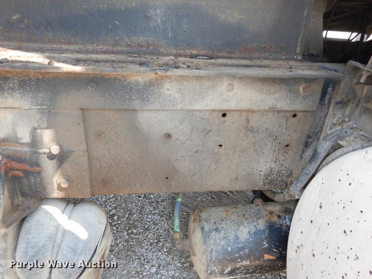 image for item DB8321 1993 International Eagle 9400 dump truck