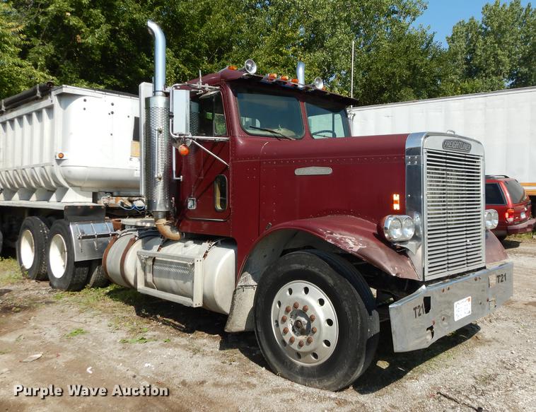 image for item DB8323 1985 Freightliner FLC semi truck