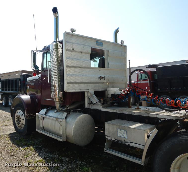 image for item DB8323 1985 Freightliner FLC semi truck