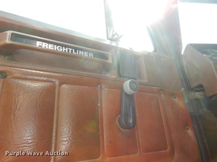 image for item DB8323 1985 Freightliner FLC semi truck