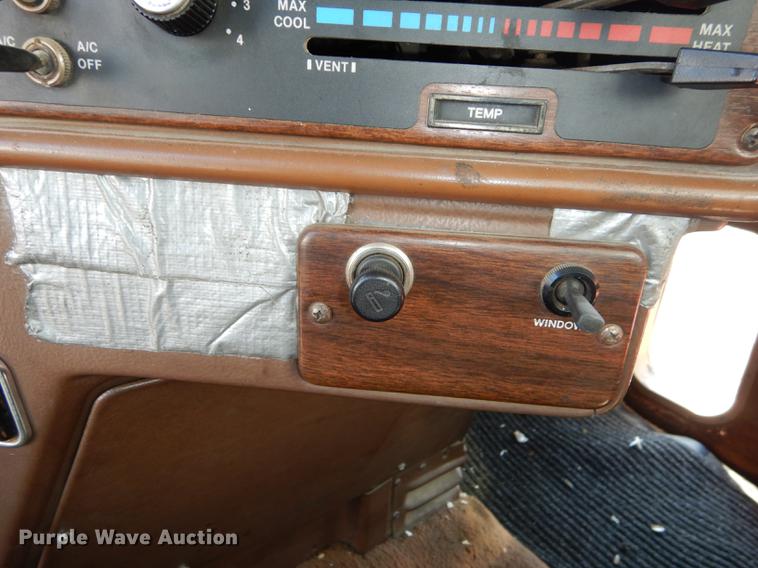 image for item DB8323 1985 Freightliner FLC semi truck