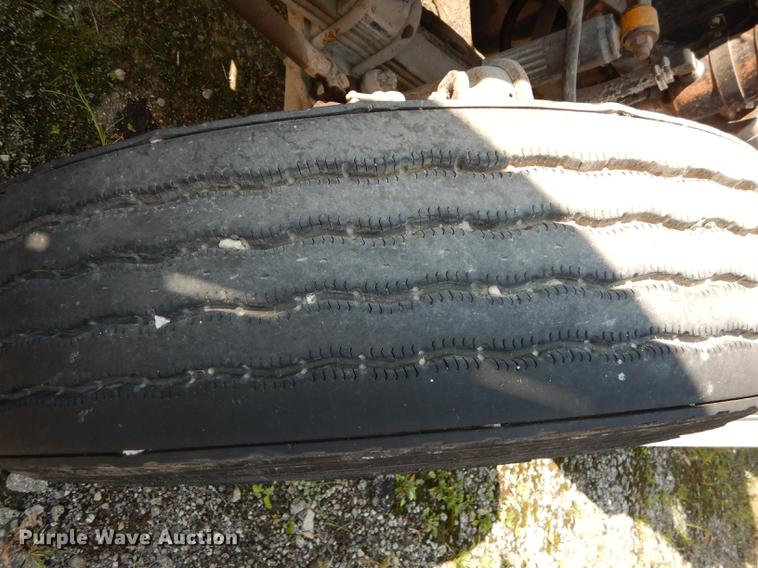 image for item DB8323 1985 Freightliner FLC semi truck