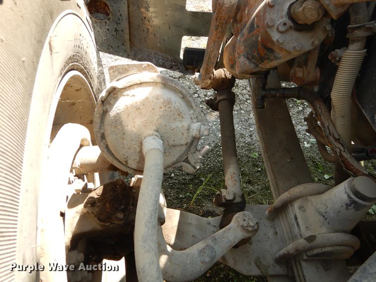 image for item DB8323 1985 Freightliner FLC semi truck