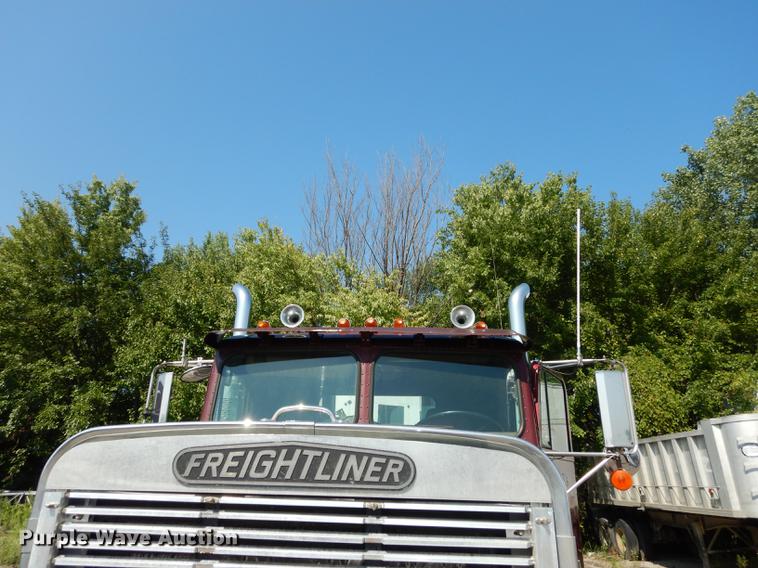 image for item DB8323 1985 Freightliner FLC semi truck