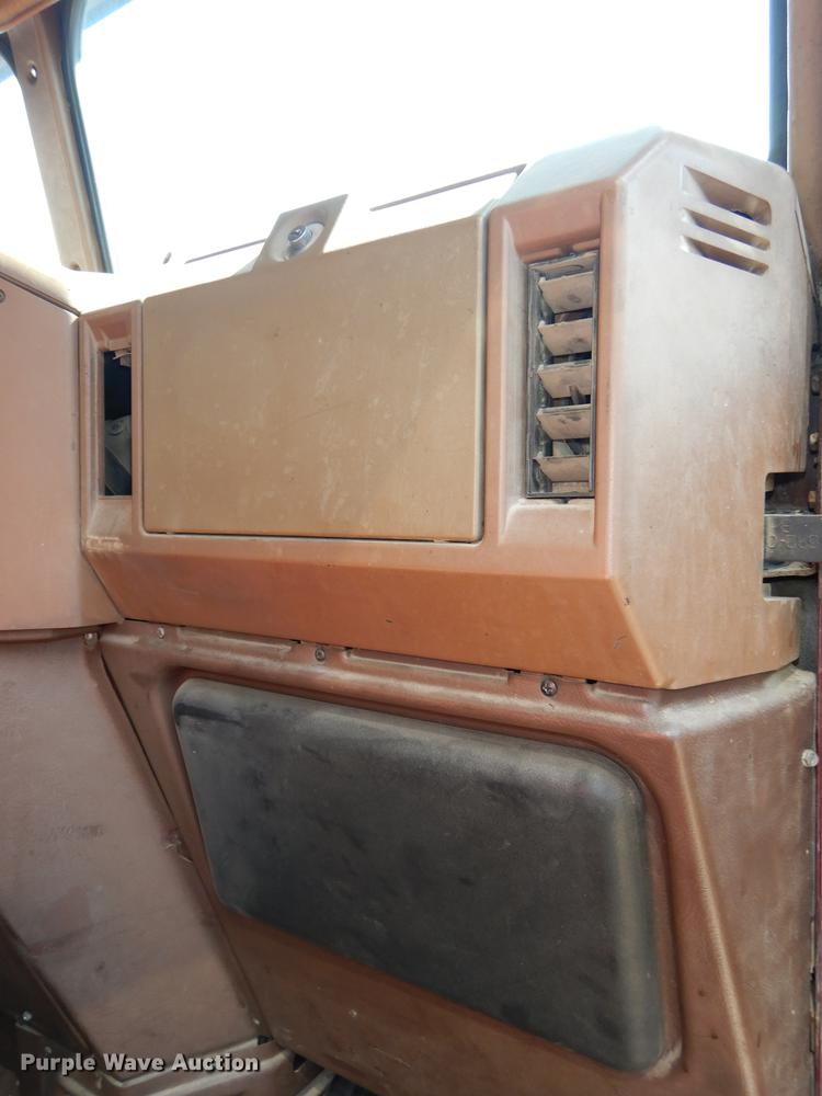 image for item DB8323 1985 Freightliner FLC semi truck