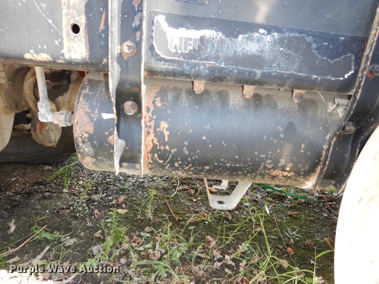 image for item DB8323 1985 Freightliner FLC semi truck