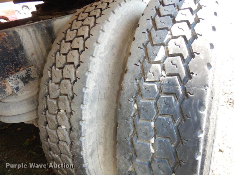 image for item DB8323 1985 Freightliner FLC semi truck