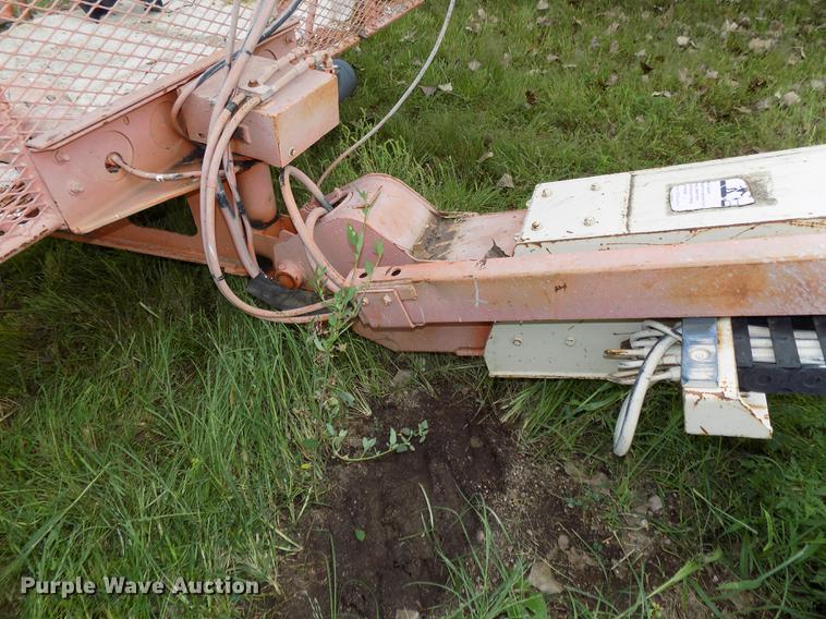 image for item DB8641 1999 JLG 40H boom lift