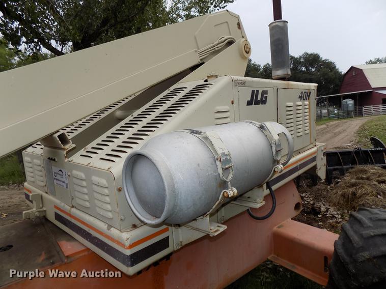 image for item DB8641 1999 JLG 40H boom lift