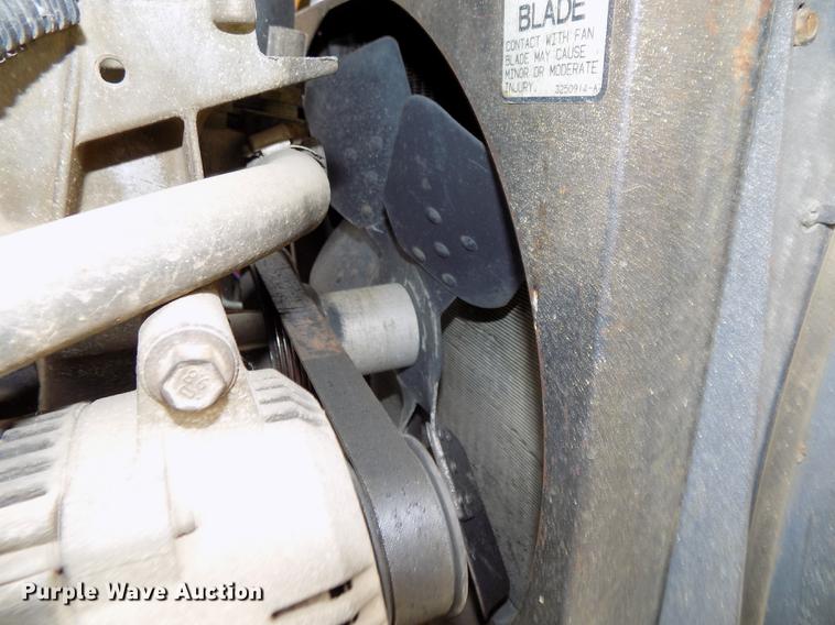 image for item DB8641 1999 JLG 40H boom lift