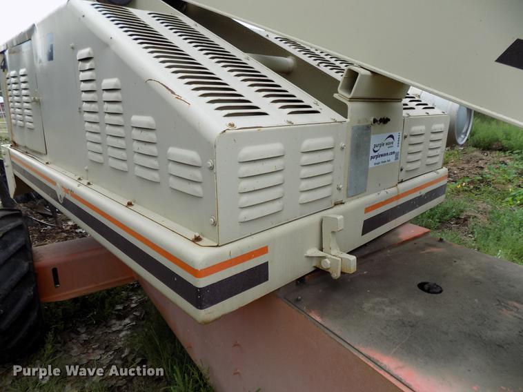 image for item DB8641 1999 JLG 40H boom lift