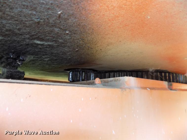 image for item DB8641 1999 JLG 40H boom lift