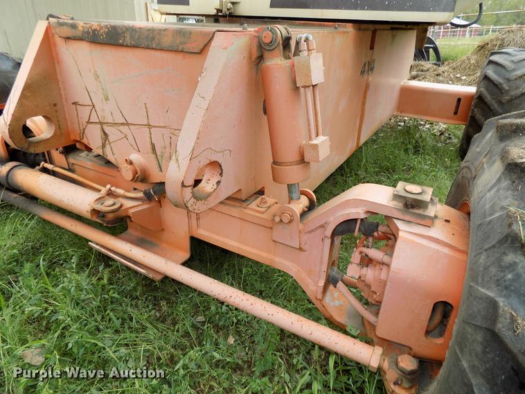 image for item DB8641 1999 JLG 40H boom lift