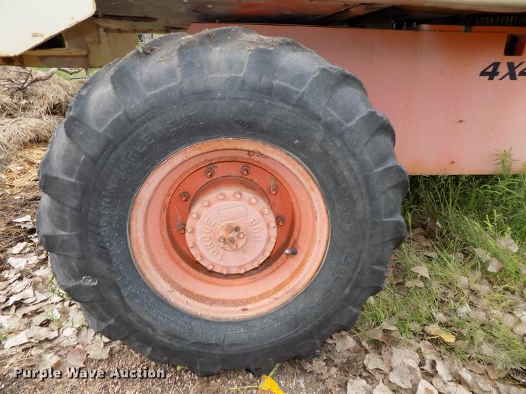 image for item DB8641 1999 JLG 40H boom lift