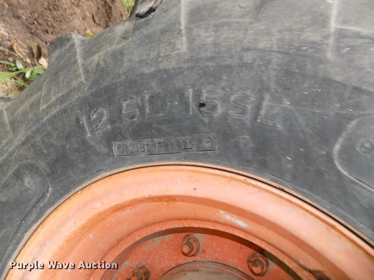 image for item DB8641 1999 JLG 40H boom lift