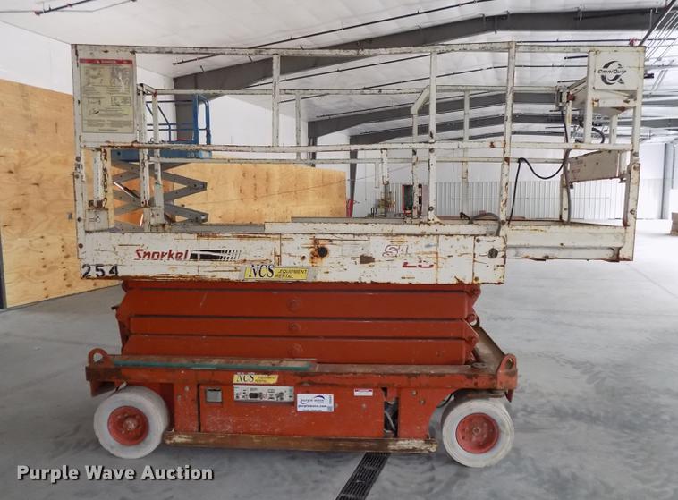 image for item DB8645 Snorkel SL25 scissor lift