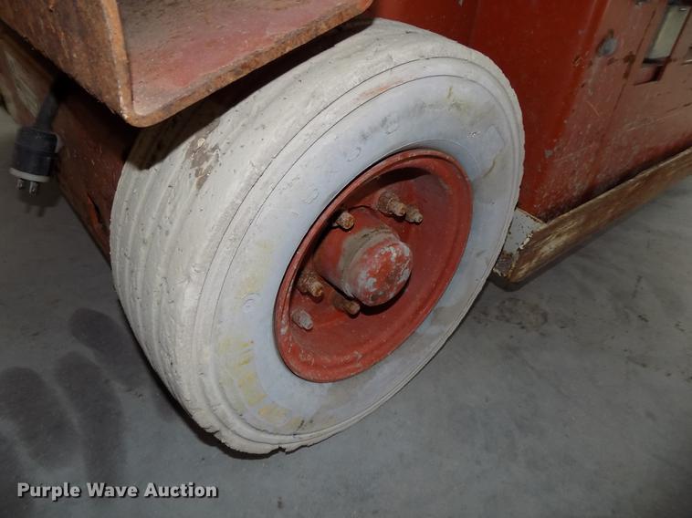 image for item DB8645 Snorkel SL25 scissor lift